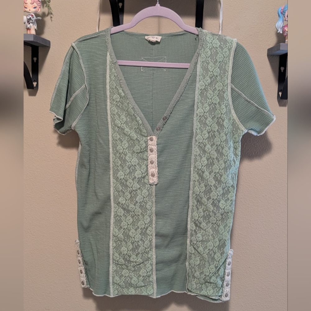 POL Mint Green Lace Trim Top - Size Small
